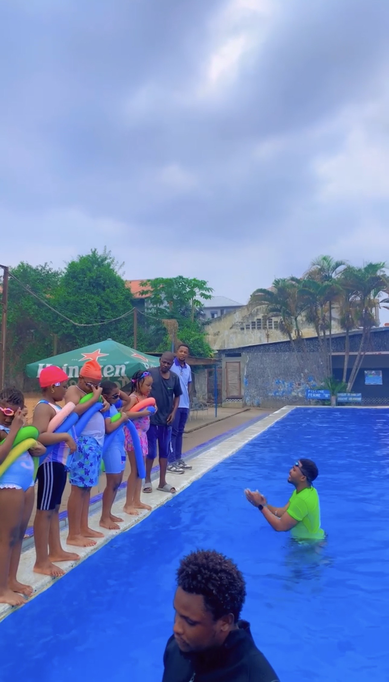 Séance de natation scolaire Universal Marine 2